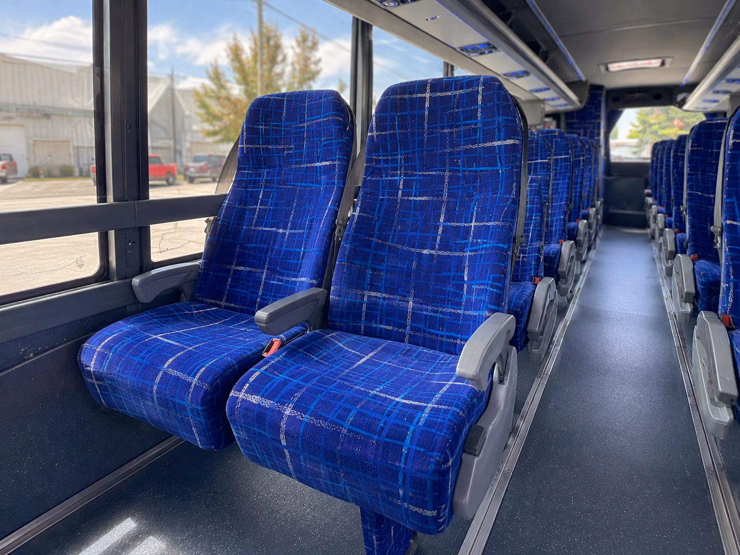 tacoma charter bus tours to mount rainier national park and crater lake national park