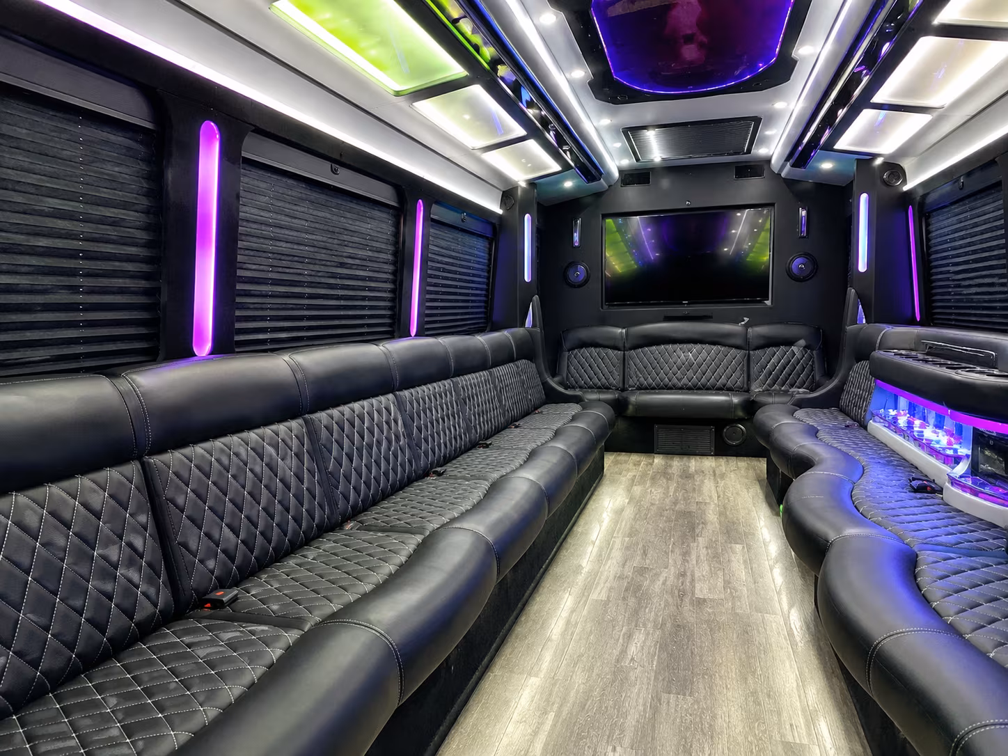 tacoma corporate retreat shuttle bus rentals